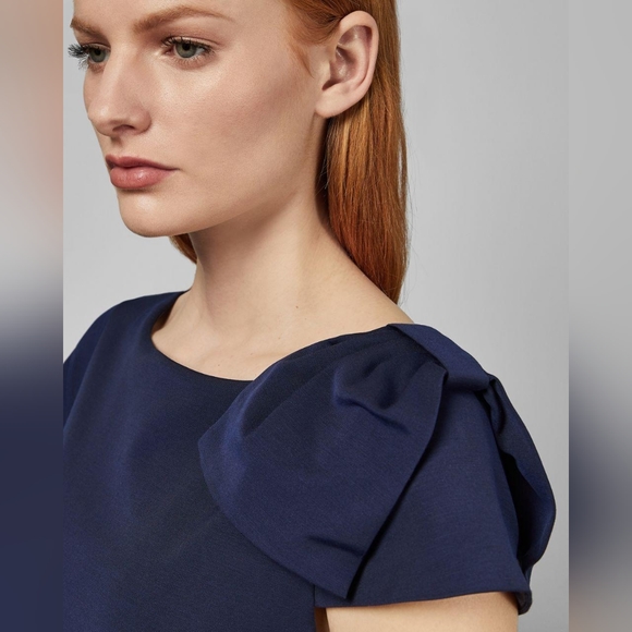 NWOT Stunning Ted Baker Jerolaa Bow Detail Fitted Dress in Navy Blue - Picture 2 of 8